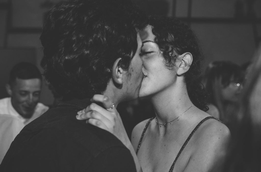 Día 13 de abril: Día Internacional del Beso